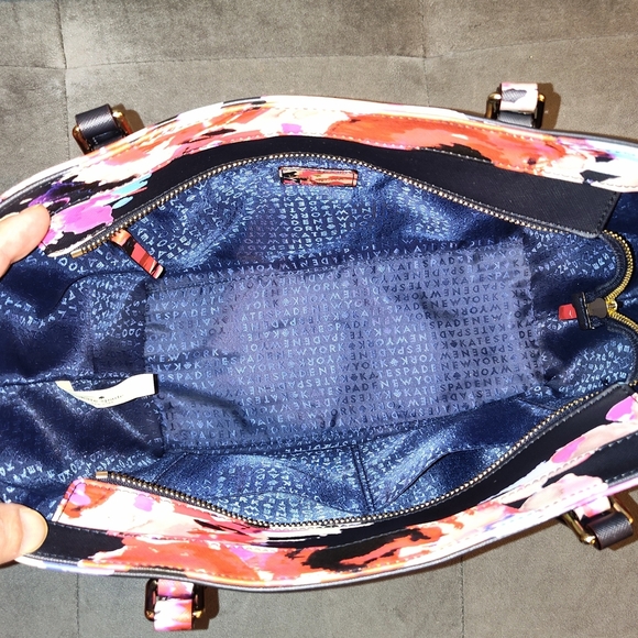 KATE SPADE NEW YORK SMALL TALLY BLURRY FLORAL LAUREL WAY BLACK TOTE & WALLET - Picture 3 of 16